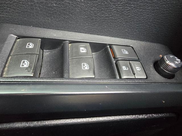 Used 2016 Toyota Tacoma SR AWD/4WD image 23