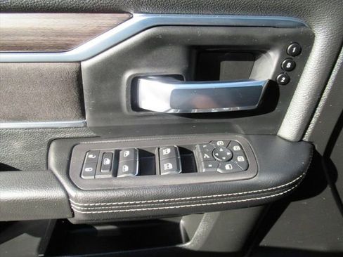 Certified 2026 RAM 3500 Laramie AWD/4WD image 21