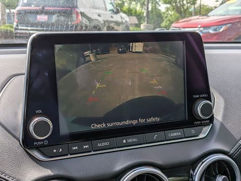 Certified 2020 Nissan Sentra SV FWD image 17