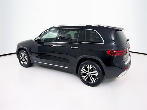 New 2025 Mercedes-Benz GLB 250 4MATIC image 6