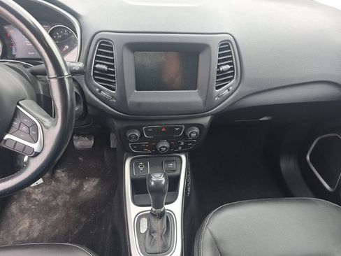 Used 2021 Jeep Compass Latitude w/ Convenience Group FWD image 6