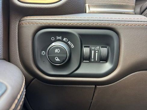 Used 2025 RAM 2500 Limited image 6