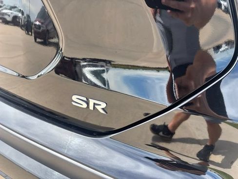 Used 2023 Nissan Kicks SR w/ SR Premium Package FWD image 11