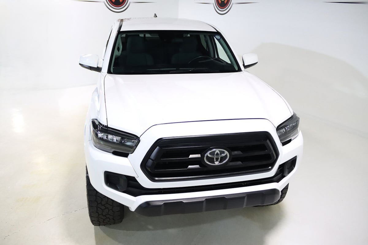 Used 2020 Toyota Tacoma SR AWD/4WD image 22