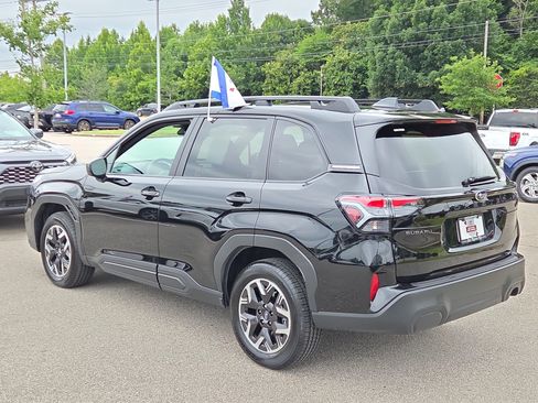 Used 2026 Subaru Forester Premium AWD/4WD image 5
