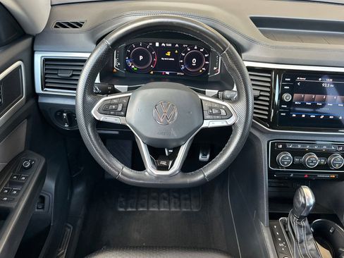 Used 2023 Volkswagen Atlas SEL R-Line AWD/4WD image 14