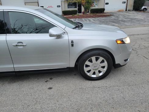 Used 2013 Lincoln MKT AWD image 13
