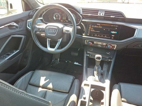 Used 2023 Audi Q3 2.0T Premium w/ Black Optic Sport Package AWD/4WD image 15