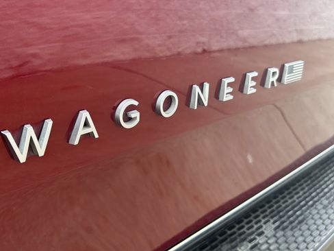 Used 2023 Jeep Wagoneer Series II w/ Premium Group I AWD/4WD image 10