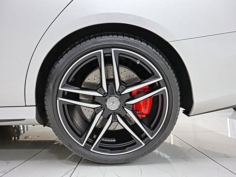 Used 2019 Mercedes-Benz E 63 AMG S image 25