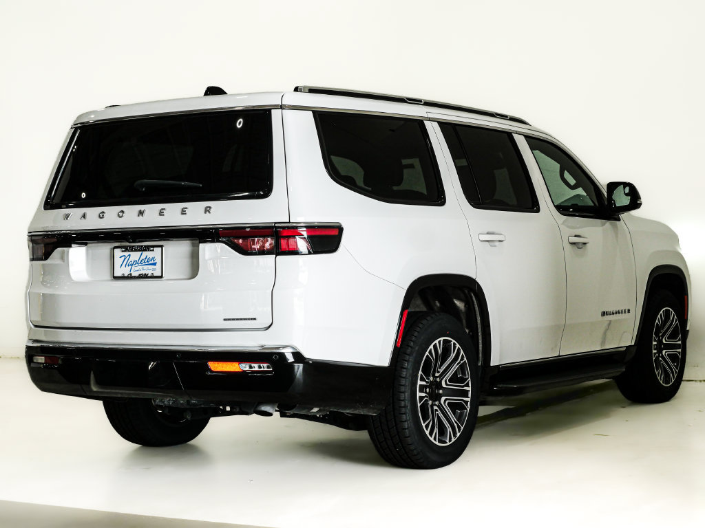 Used 2024 Jeep Wagoneer Series II AWD/4WD image 5