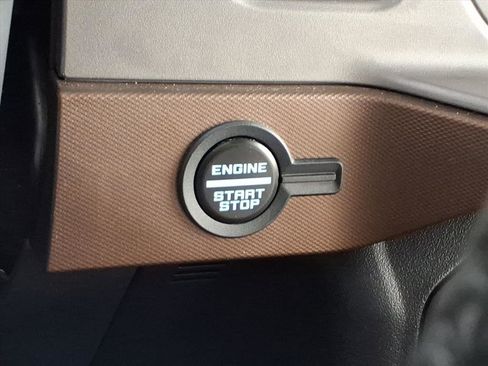 Used 2023 Ford Bronco Outer Banks image 19