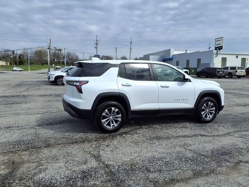 Used 2025 Chevrolet Equinox LT image 16