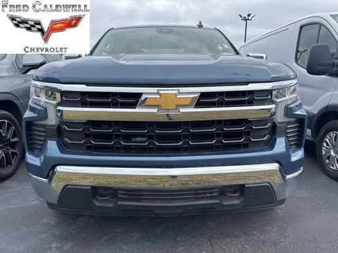 Used 2024 Chevrolet Silverado 1500 LT w/ Protection Package AWD/4WD image 2
