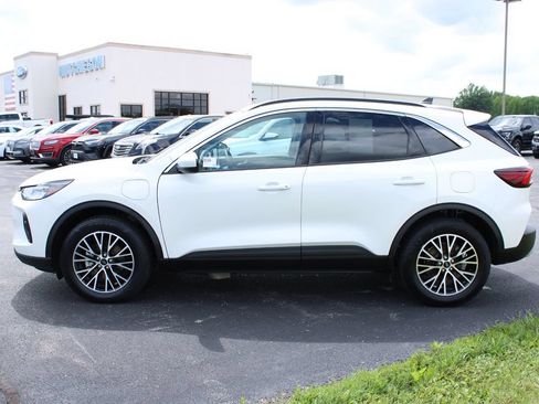 Used 2024 Ford Escape SE FWD image 4