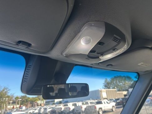 Used 2016 Mercedes-Benz Sprinter 2500 image 12