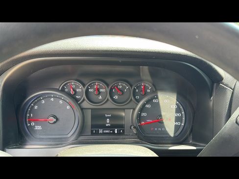 Used 2019 Chevrolet Silverado 1500 Custom w/ Custom Value Package AWD/4WD image 14