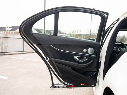 Used 2018 Mercedes-Benz E 300 4MATIC w/ Premium 1 Package image 43