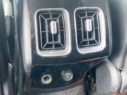 Used 2022 Kia Sorento SX FWD image 17
