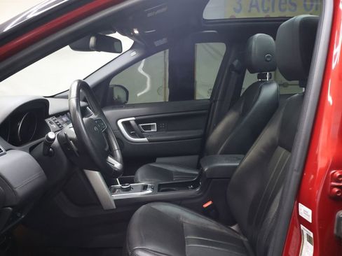 Used 2019 Land Rover Discovery Sport HSE AWD/4WD image 17
