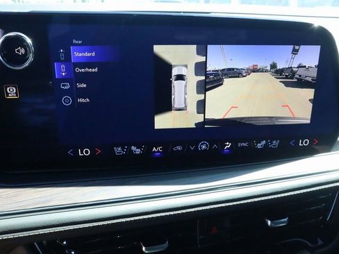 New 2026 Chevrolet Suburban Premier image 6