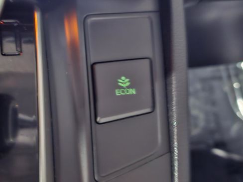 Used 2017 Honda CR-V LX image 45