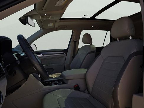 Used 2021 Volkswagen Atlas SEL Premium image 15