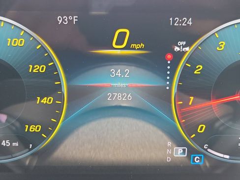 Used 2023 Mercedes-Benz GLB 250 image 31