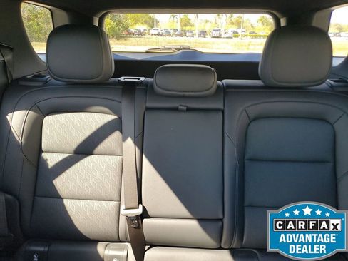 Used 2025 Chevrolet Equinox LT w/ Convenience Package II image 14