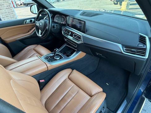 Used 2019 BMW X5 xDrive50i w/ Premium Package 2 AWD/4WD image 34