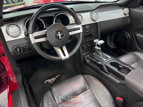 Used 2006 Ford Mustang GT Premium RWD image 33