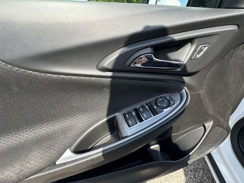 Used 2023 Chevrolet Malibu LT image 13