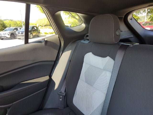 Used 2025 Chevrolet Trax RS w/ Driver Confidence Package FWD image 11