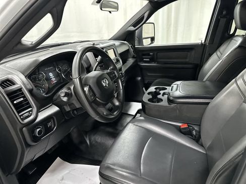 Used 2024 RAM 3500 Tradesman w/ Max Tow Package RWD image 13