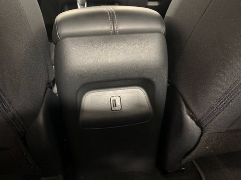 Used 2020 Nissan Sentra SV FWD image 32