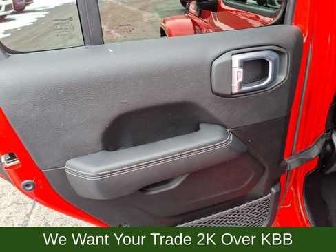 Used 2021 Jeep Wrangler Unlimited Sahara image 13