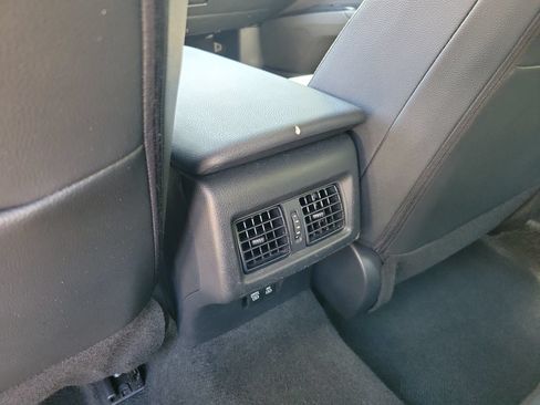 Used 2025 Toyota Camry SE FWD image 12