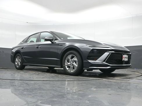 New 2026 Hyundai Sonata SE FWD image 24