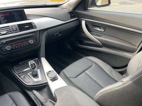 Used 2014 BMW 328i Gran Turismo xDrive image 22