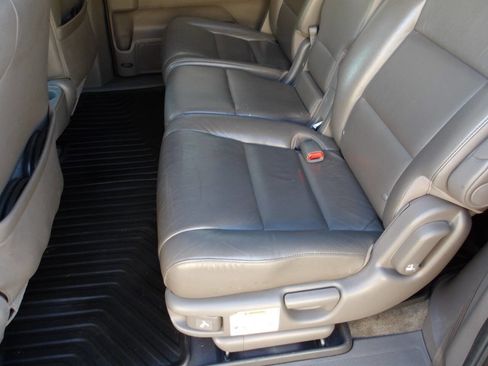 Used 2011 Honda Odyssey EX-L image 24