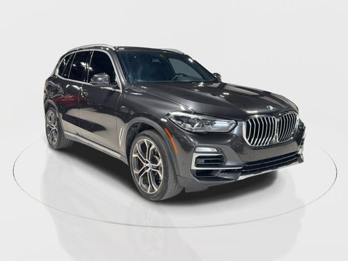 Used 2020 BMW X5 sDrive40i w/ Premium Package image 2