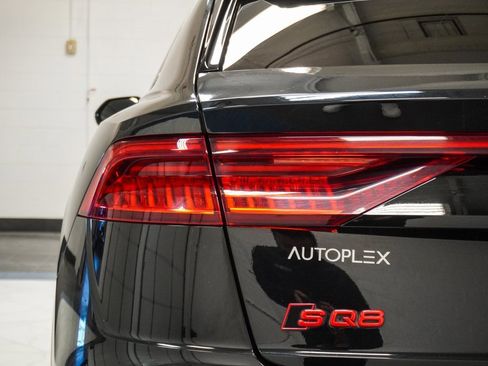 Used 2021 Audi SQ8 Premium Plus w/ SQ8 Black Optic Package image 38