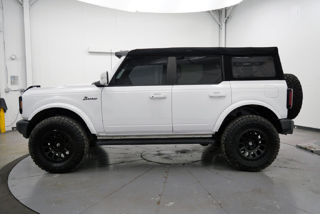 Used 2024 Ford Bronco Outer Banks AWD/4WD image 5