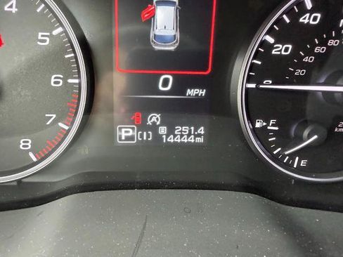 Used 2024 Subaru Crosstrek 2.0i Premium AWD/4WD image 18