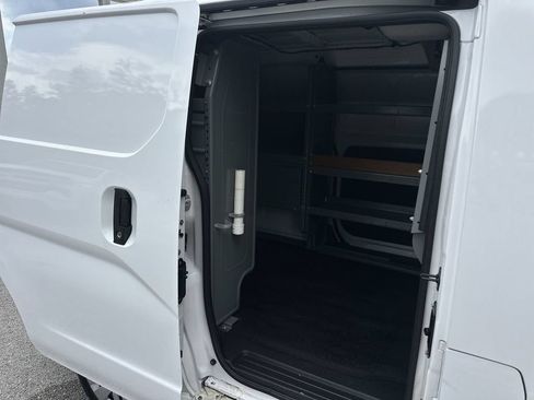 Used 2020 Nissan NV200 SV FWD image 25