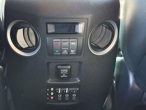 Used 2013 Honda Pilot Touring image 18