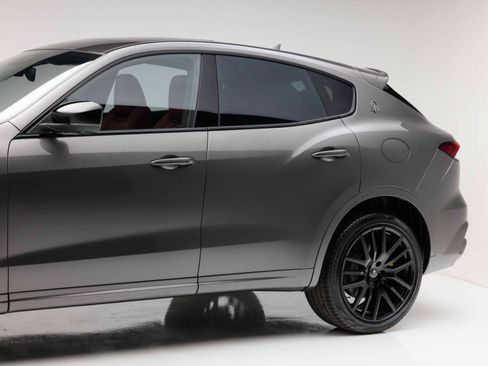 Used 2021 Maserati Levante S GranSport AWD/4WD image 29