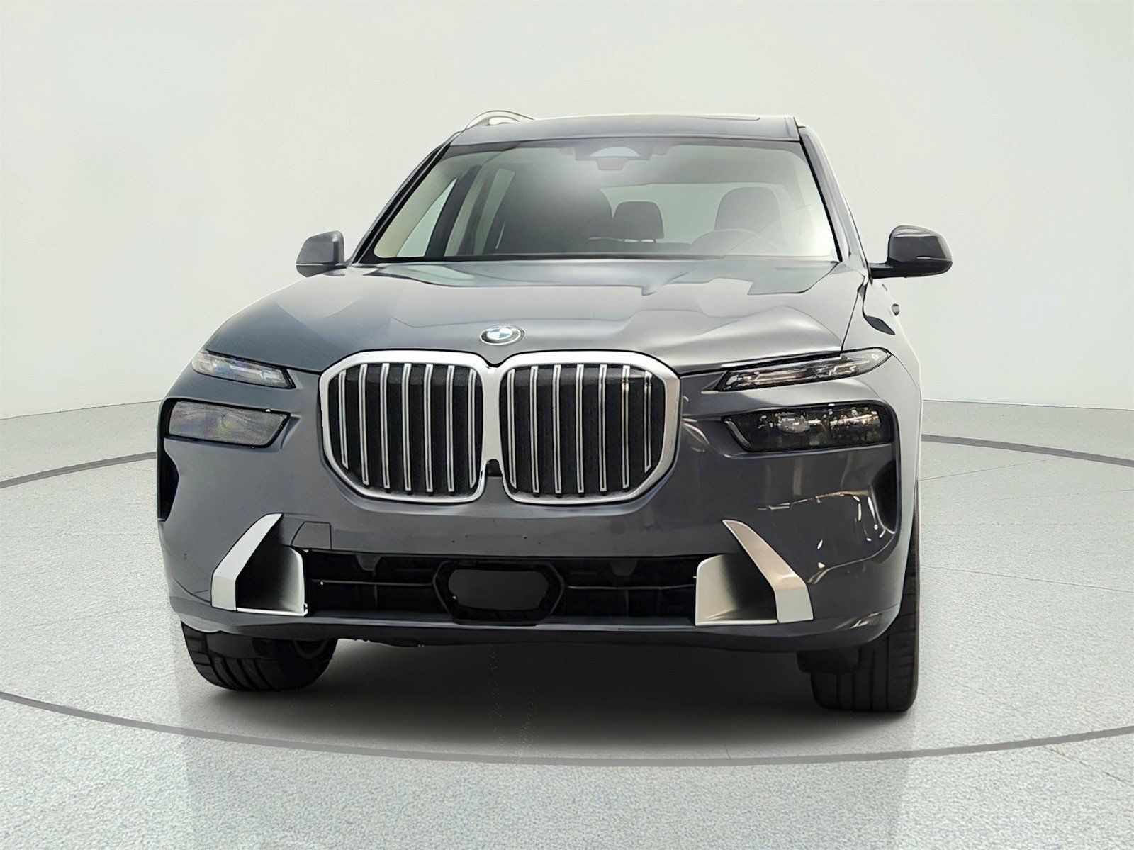 Used 2024 BMW X7 xDrive40i w/ Premium Package AWD/4WD image 2