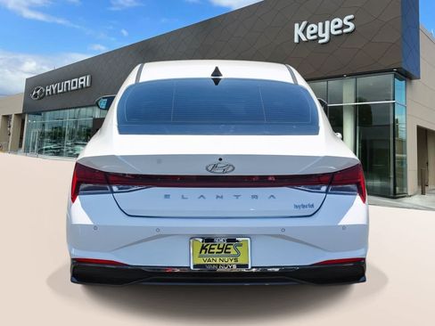 Certified 2023 Hyundai Elantra Limited FWD image 6
