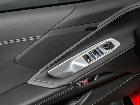 Used 2021 Chevrolet Corvette Stingray Convertible w/ 1LT image 21